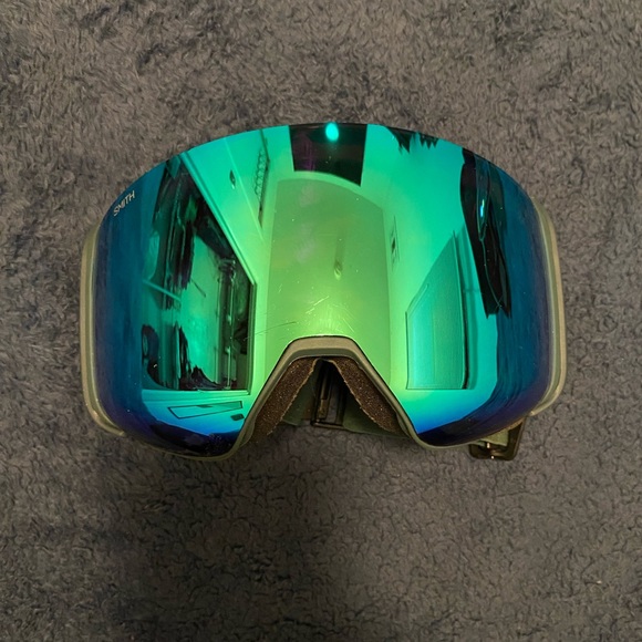 Other Smith Snowboarding Glasses With Case And Second Changeable Lens